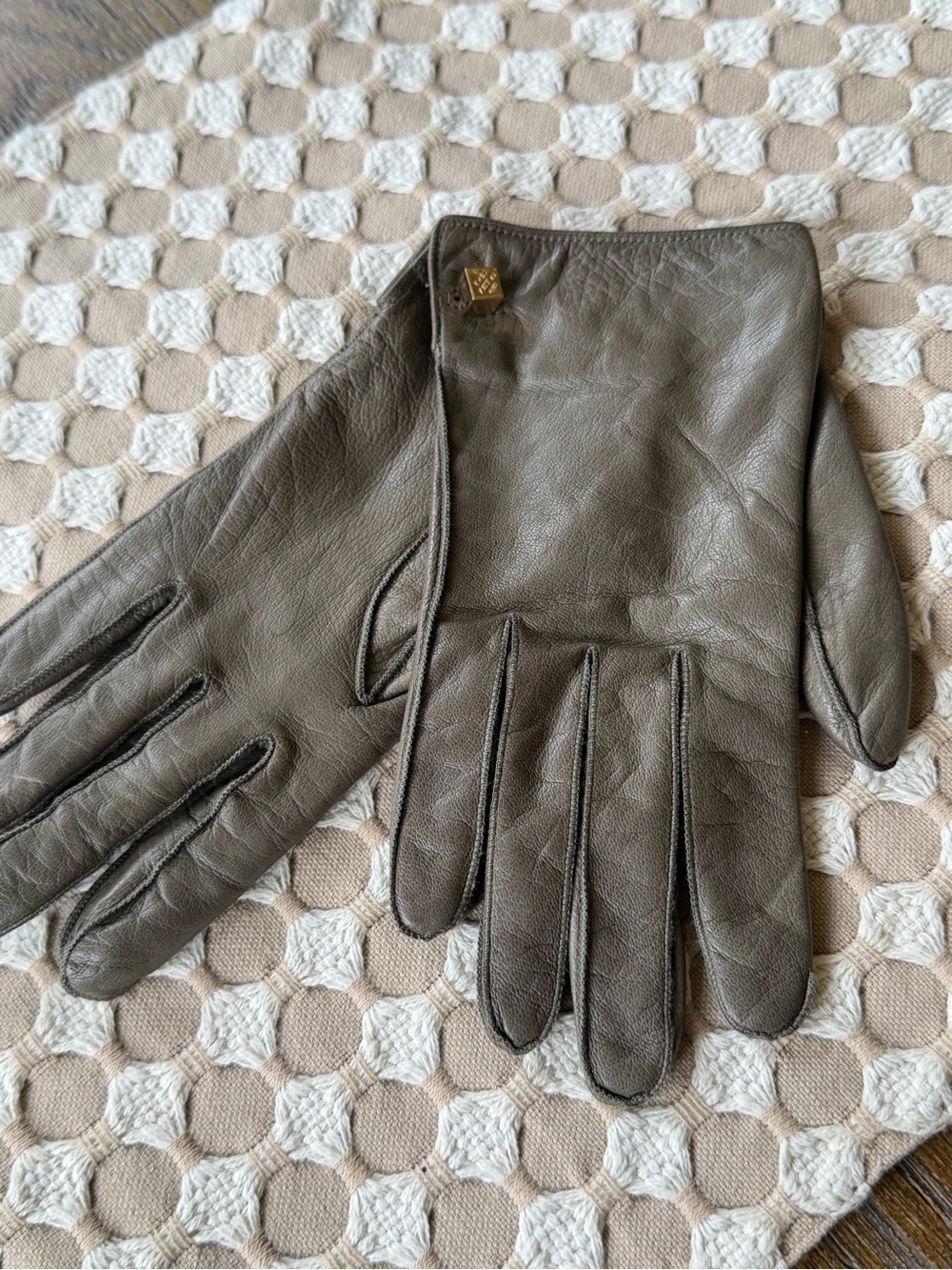 Women's Louis Vuitton Olive Brown Leather Gloves with Gold Hardware - Small